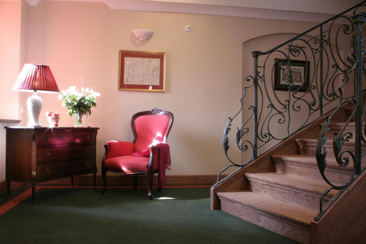 Hotel Grodek Cracovia Esterno foto The interior of the hotel